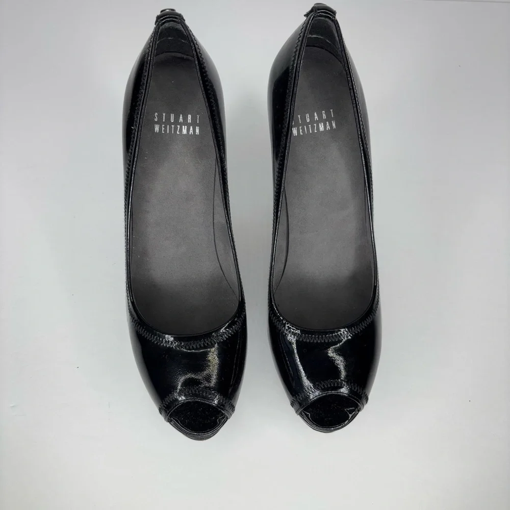 Stuart Weitzman brand stuart